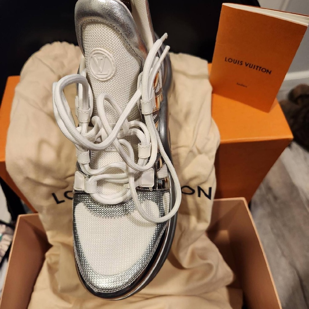 Louis Vuitton Silver/White Mesh and Leather Archlight Sneakers Size 39 - Picture 6 of 11